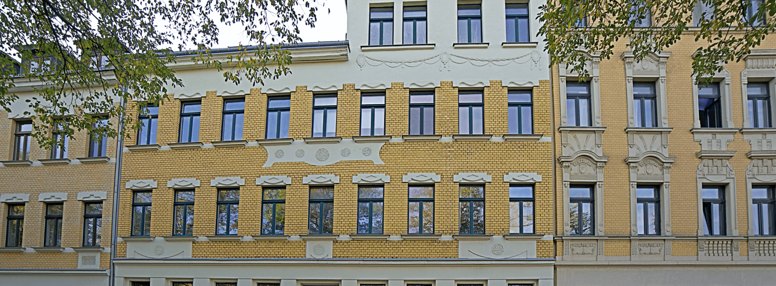 Modernes Backstein-Mehrfamilienhaus in Leipzig